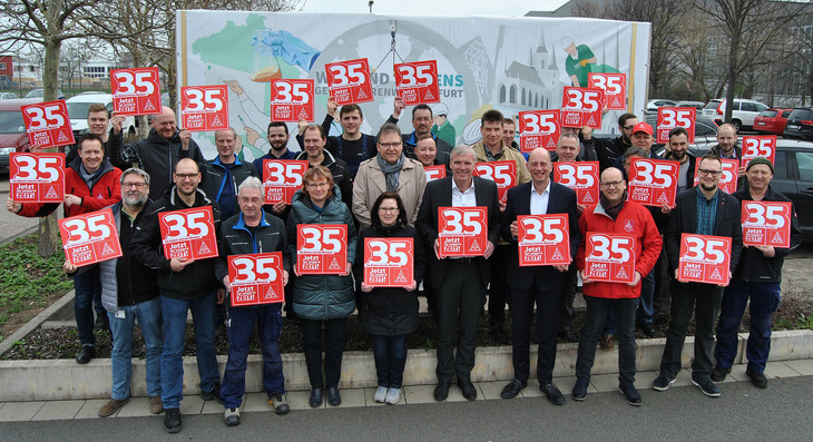 29. März 2019 Vertrauensleute von Schuler und Siemens in Erfurt zusammen bei einer gemeinsamen Aktion für die 35. Stundenwoche mit Wirtschaftsminister Tiefensee und Oberbürgermeister Bausewein.